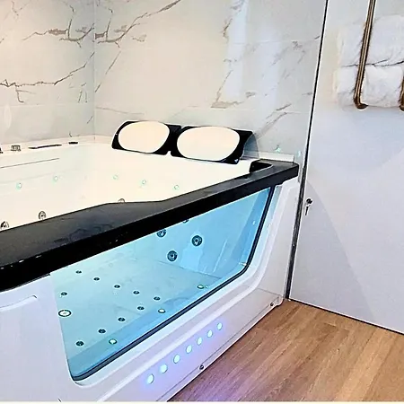 Apartment Artgold * De Gamme *